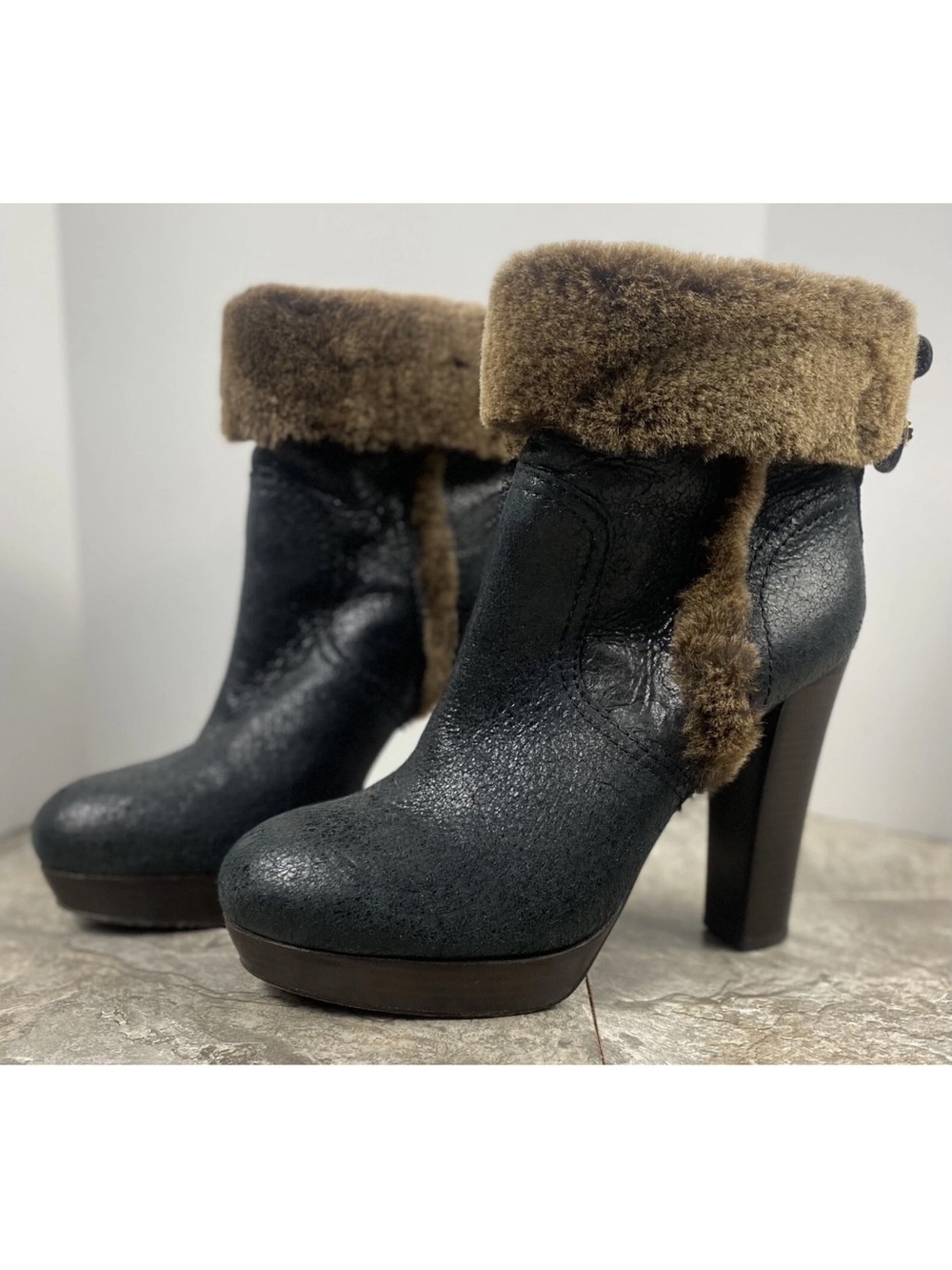 Tory Burch Sebastian Black Leather Shearling Ankle Boots with Faux Fur Brown Sz9